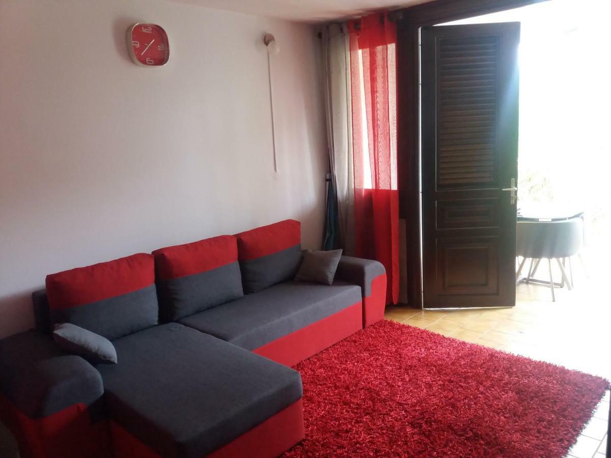 Studio A Louer Proche Des Plages Apartment Sainte-Anne Exterior photo